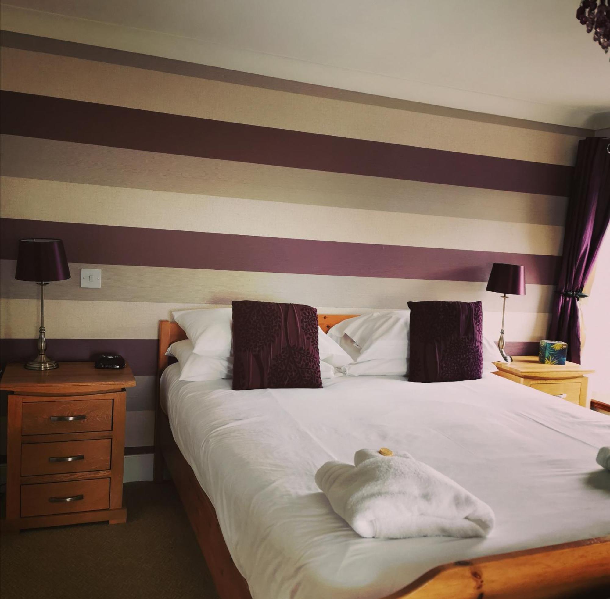 The Manor House Inn Consett Room photo